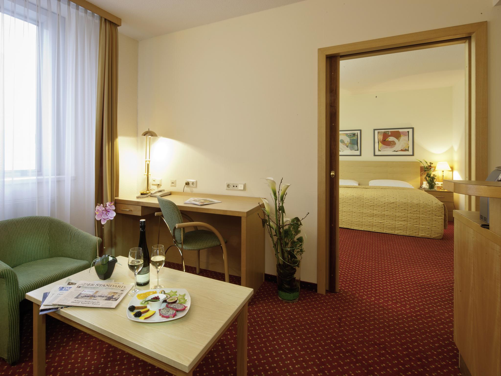 Austria Trend Hotel Salzburg West Himmelreich Exterior photo